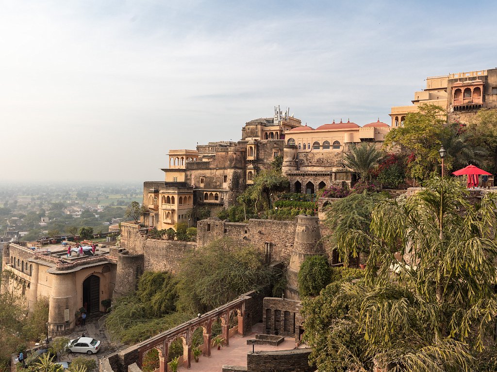 Neemrana 2016 Dec