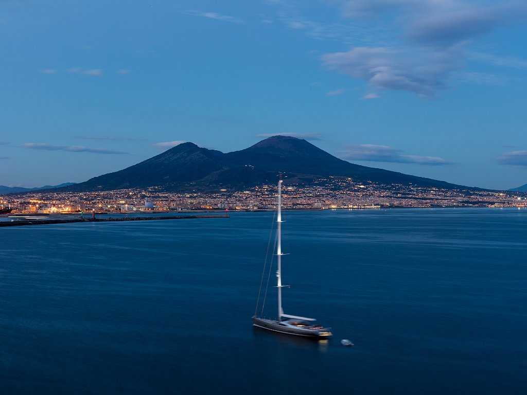 Naples 2015 Jul, 2017 May